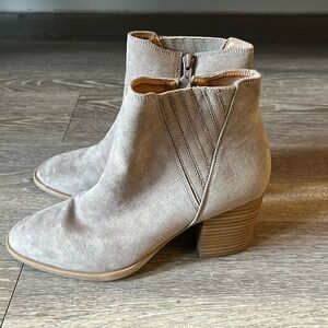 Never worn Lauren Conrad suede boots; size 7